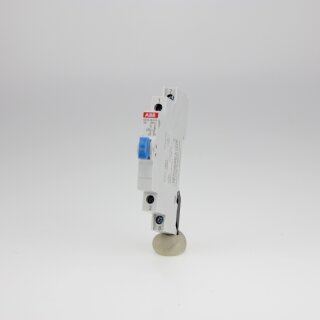 ABB E215-16-11G Taster Blau 16A 1S+1Ö 250VAC
